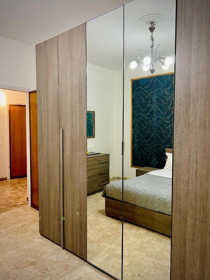 Venice Vip Guest House Mestre Exteriör bild
